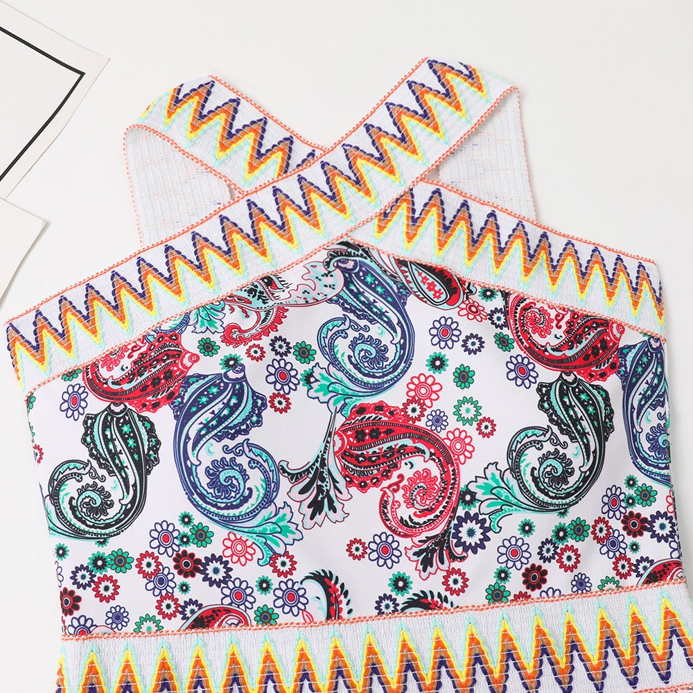 Jednoczęściowy strój kąpielowy z dekoltem typu halter i orientalnym wzorem paisley Roxana