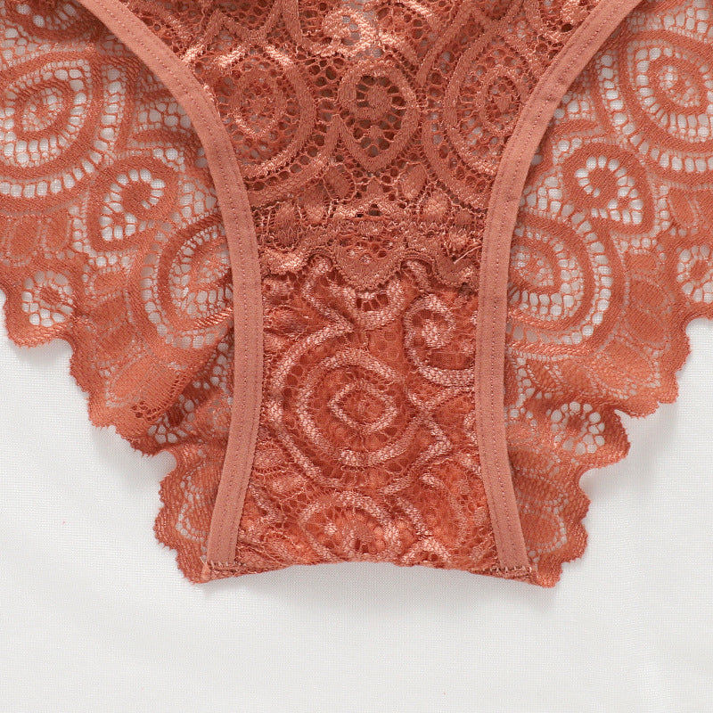 Figi z koronki na romantyczne okazje Roni