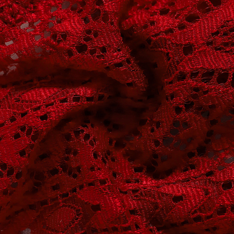 Stringi koronkowe bezszwowe dopasowane do ciała Dehlia