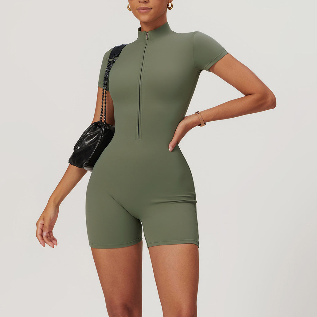 Body sportowe z krótkimi nogawkami i zamkiem dla aktywnych Gulseren