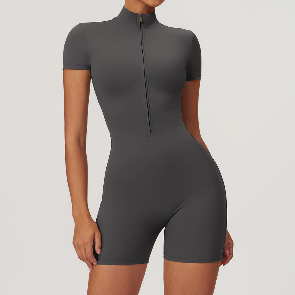 Body sportowe z krótkimi nogawkami i zamkiem dla aktywnych Gulseren