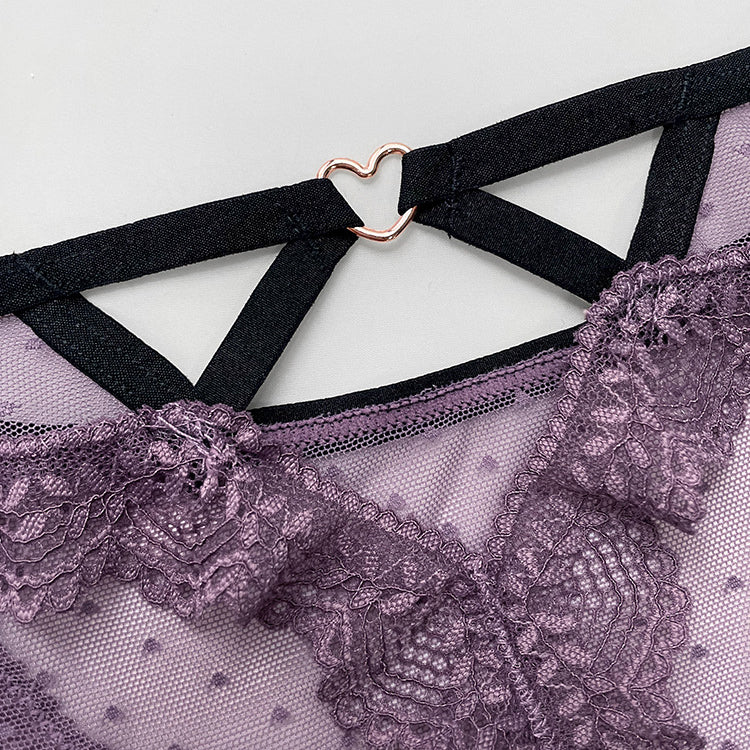 Stringi koronkowe z ozdobnymi paskami na specjalne okazje Aliana