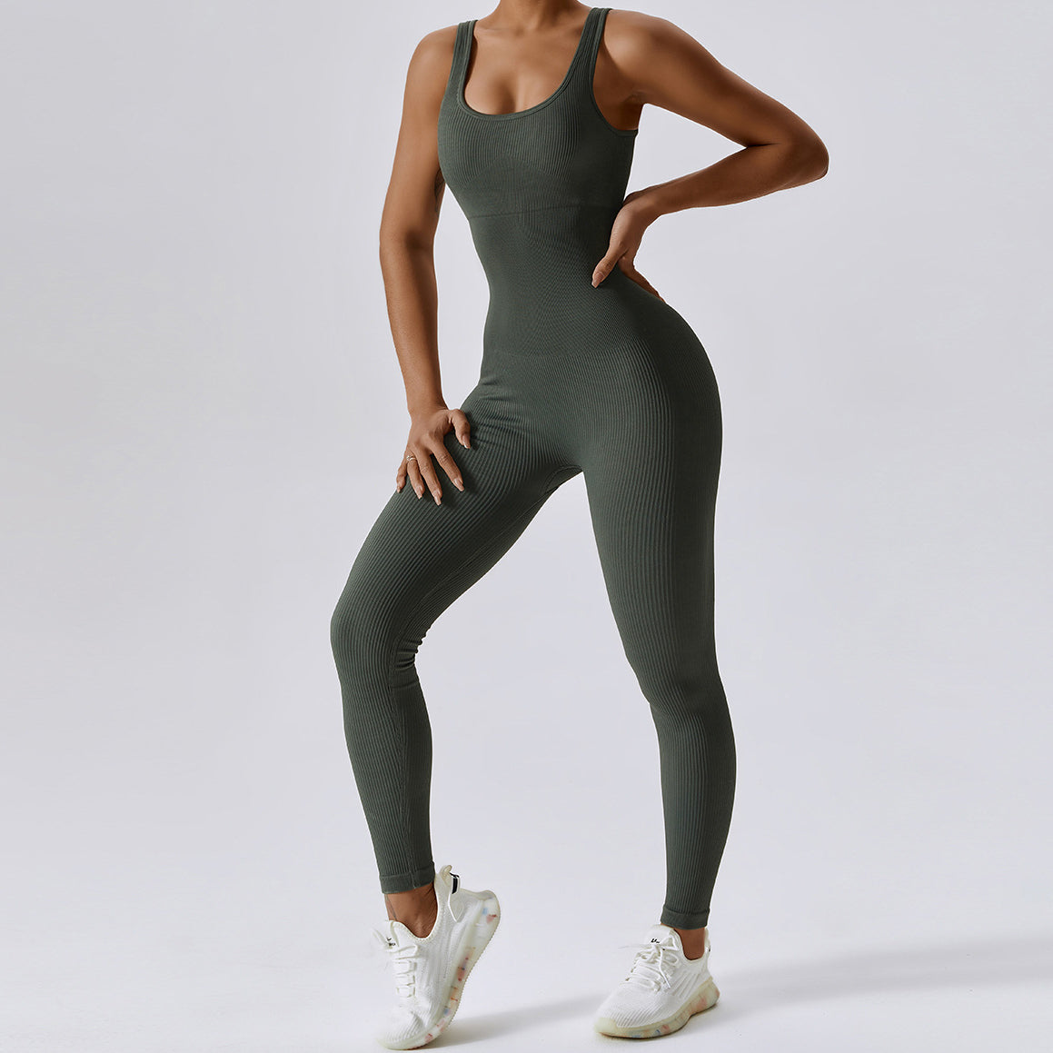 Kombinezon bezszwowy sportowy z ramiączkami do treningu Gustava