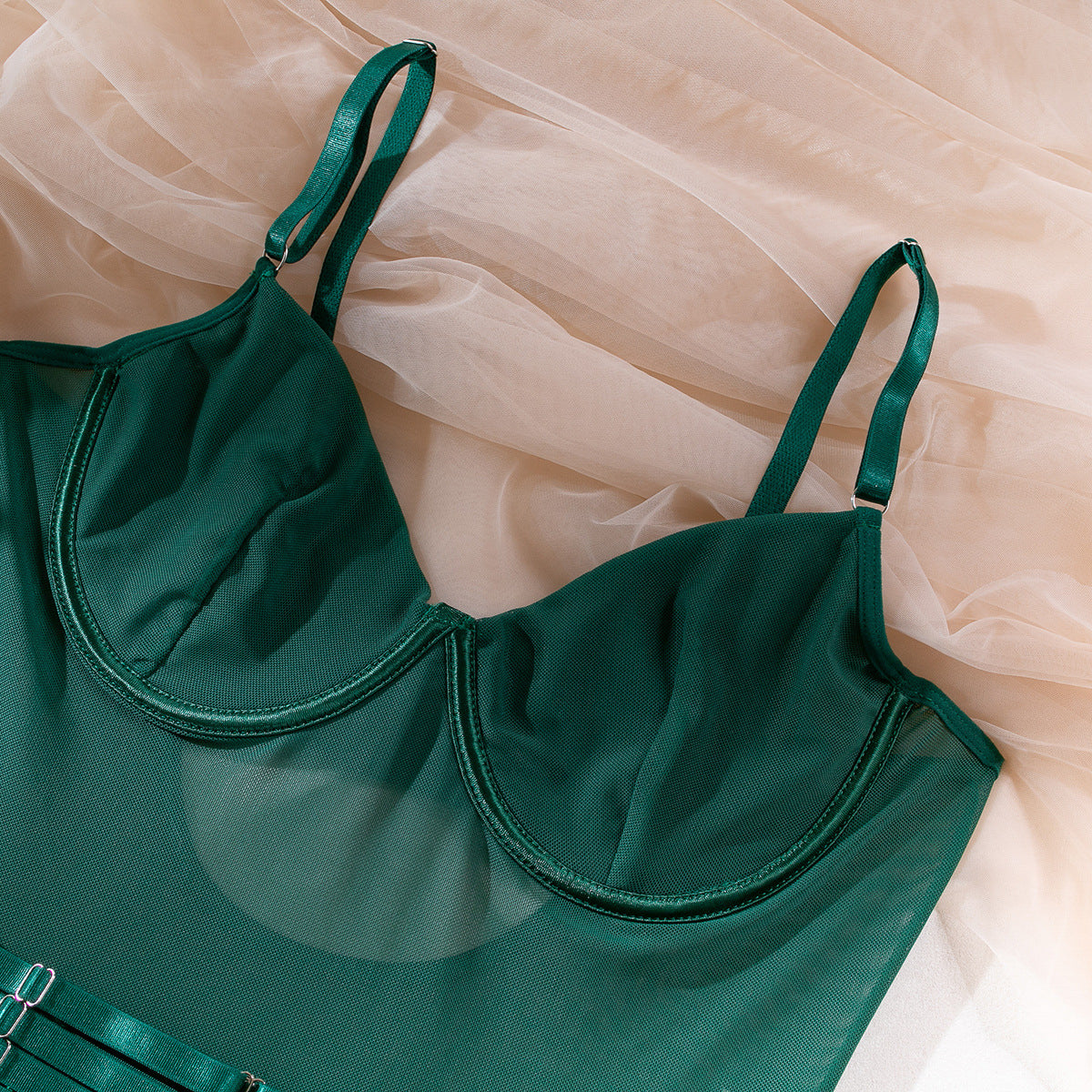 Body z pasem do pończoch i rękawiczkami na romantyczne wieczory Orelia