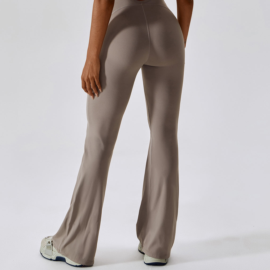 Strój do jogi z odkrytymi plecami elastyczny materiał do ćwiczeń Henny