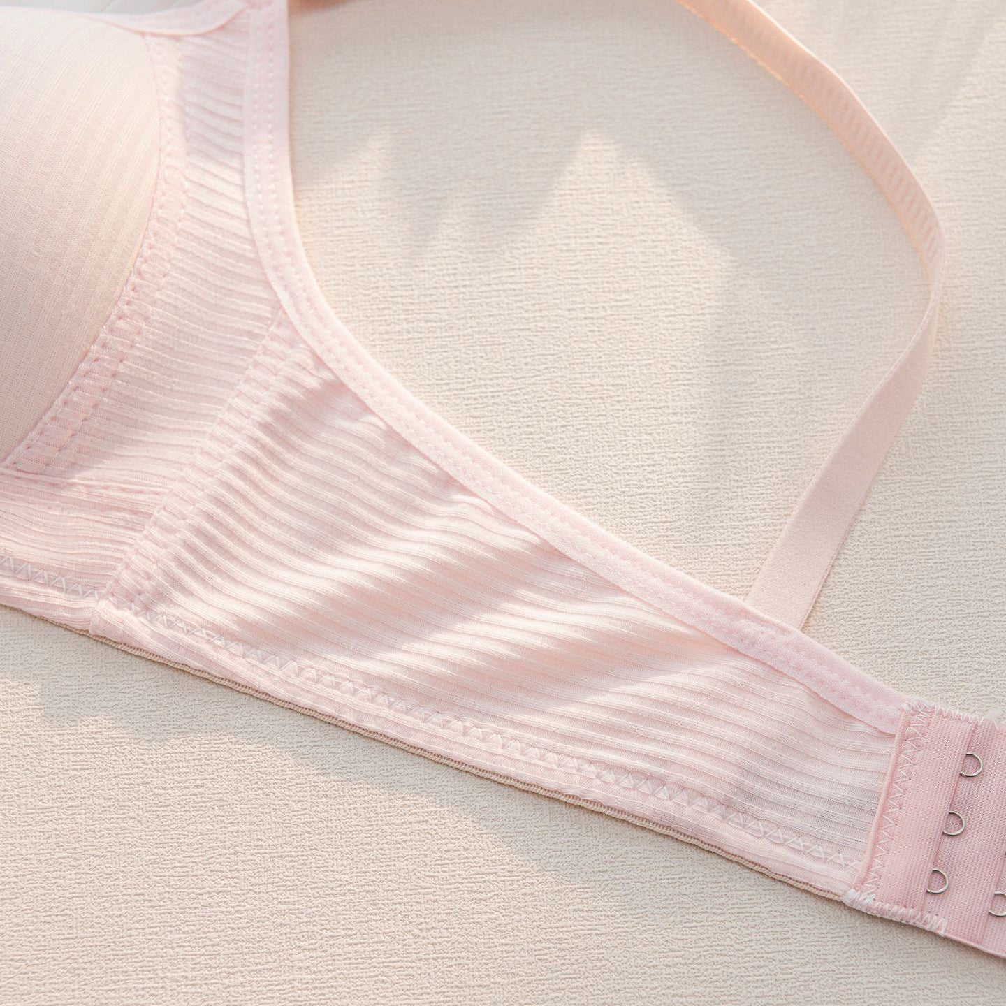 Biustonosz bezszwowy bez fiszbin codzienny elegancki Sibylle