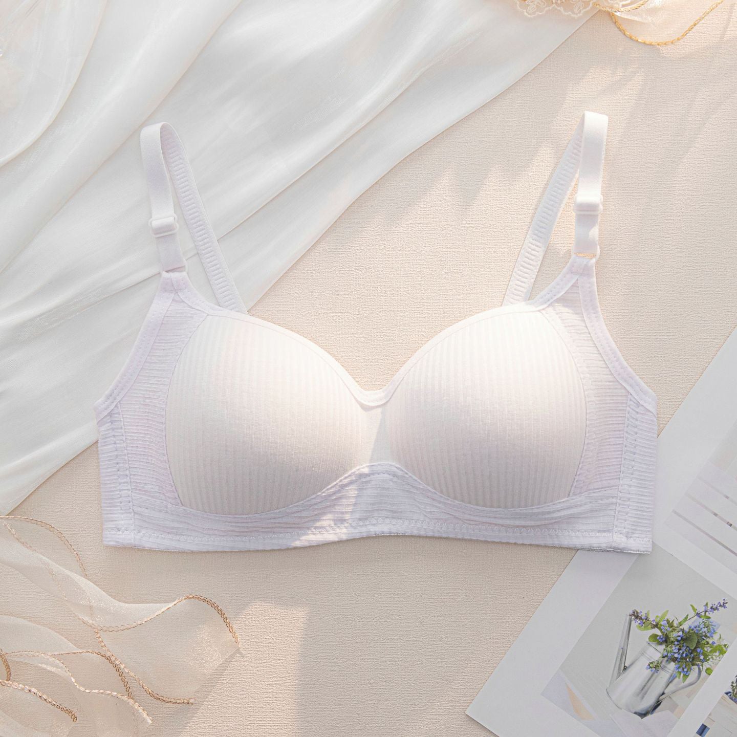 Biustonosz bezszwowy bez fiszbin codzienny elegancki Sibylle Biały