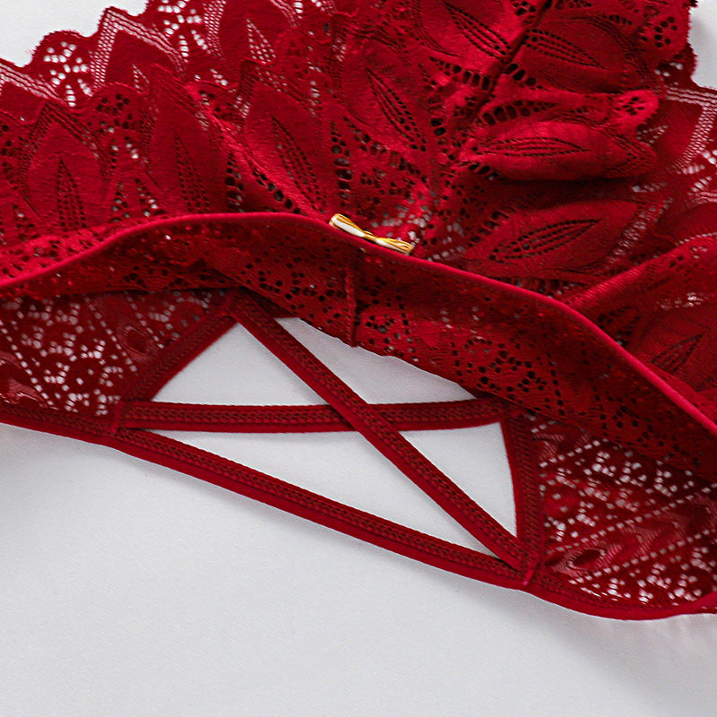 Majtki koronkowe ze strapsami eleganckie Herlaug