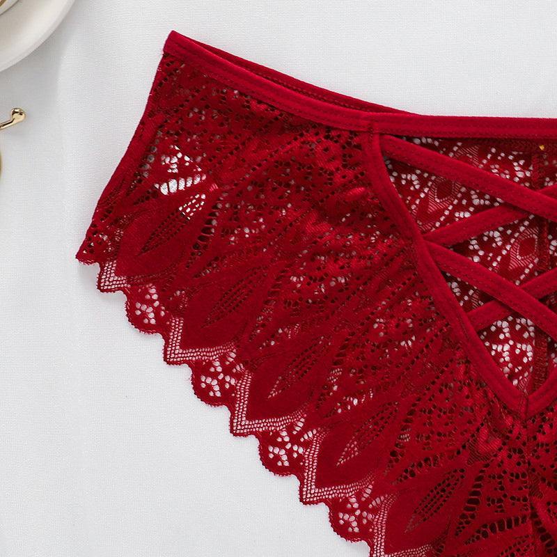 Majtki koronkowe ze strapsami eleganckie Herlaug