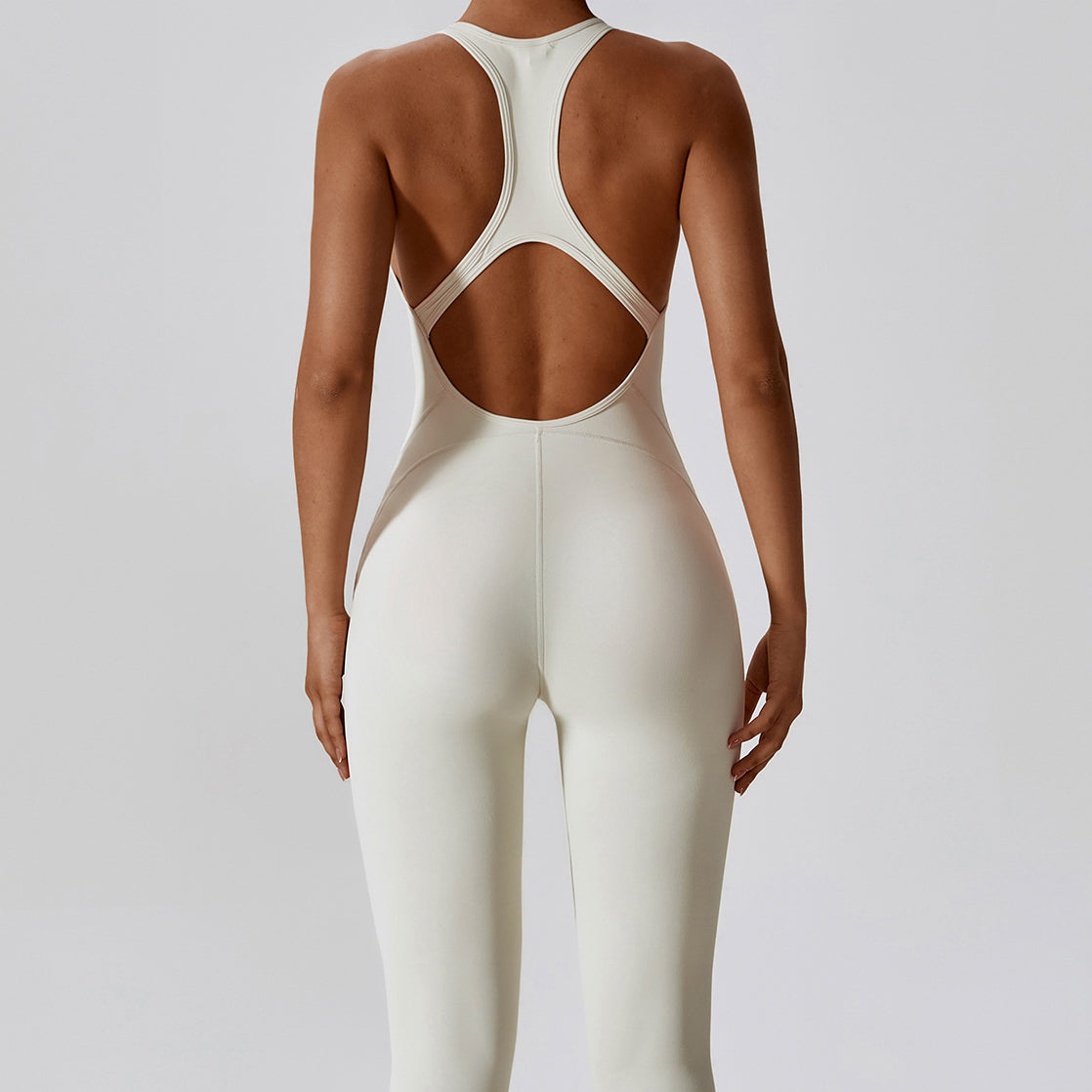 Kombinezon do jogi z elastycznego materiału Riannon