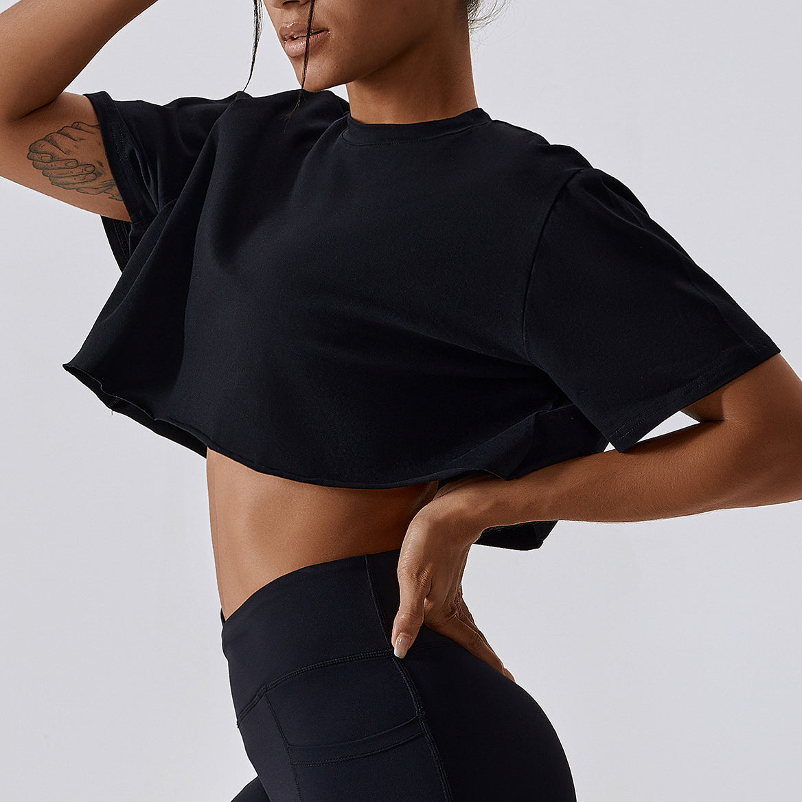 Crop top sportowy do treningu Ansje