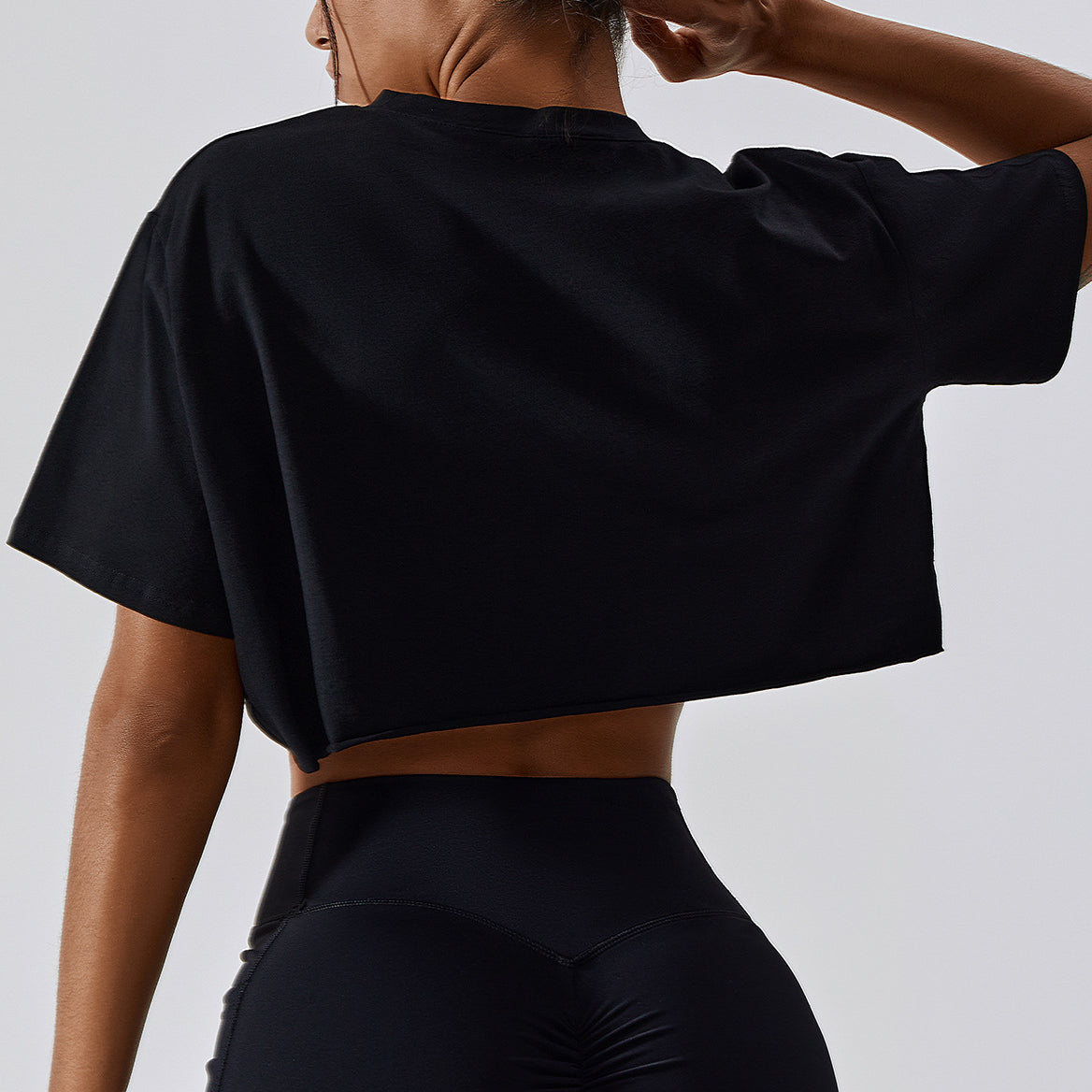 Crop top sportowy do treningu Ansje