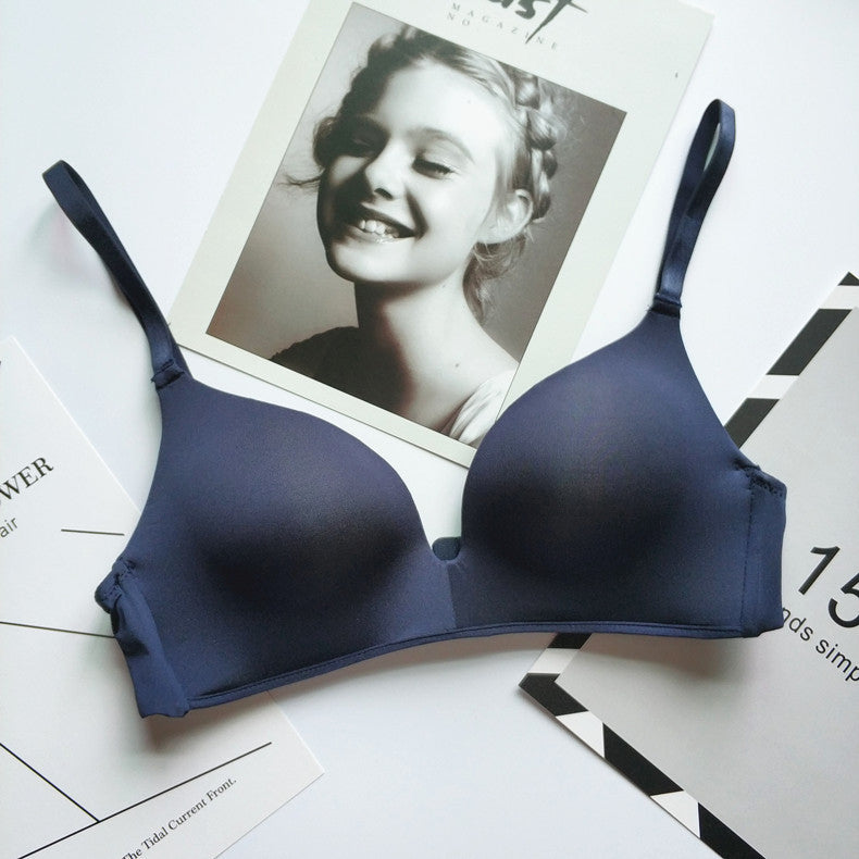 Biustonosz piankowy bez fiszbin z regulowanymi ramiączkami na co dzień Hattie Granatowy