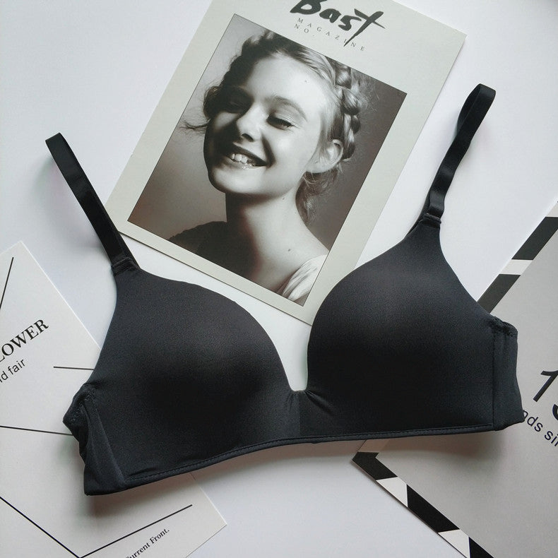 Biustonosz piankowy bez fiszbin z regulowanymi ramiączkami na co dzień Hattie Czarny