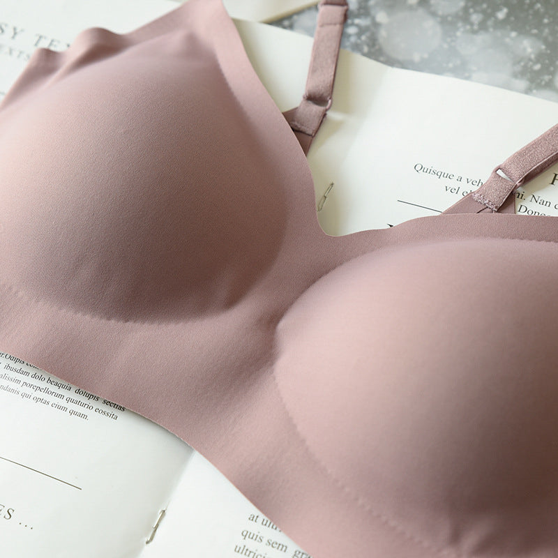 Biustonosz piankowy bez fiszbin z regulowanymi ramiączkami Anastassiya