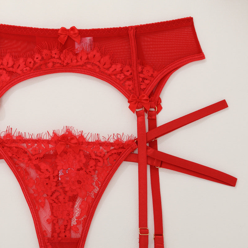 Koronkowy zestaw bielizny z pasem do pończoch na romantyczne okazje Elie