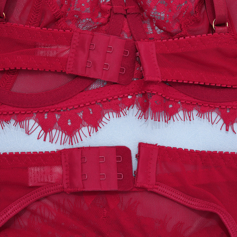 Koronkowy zestaw bielizny z pasem do pończoch na romantyczne okazje Elie