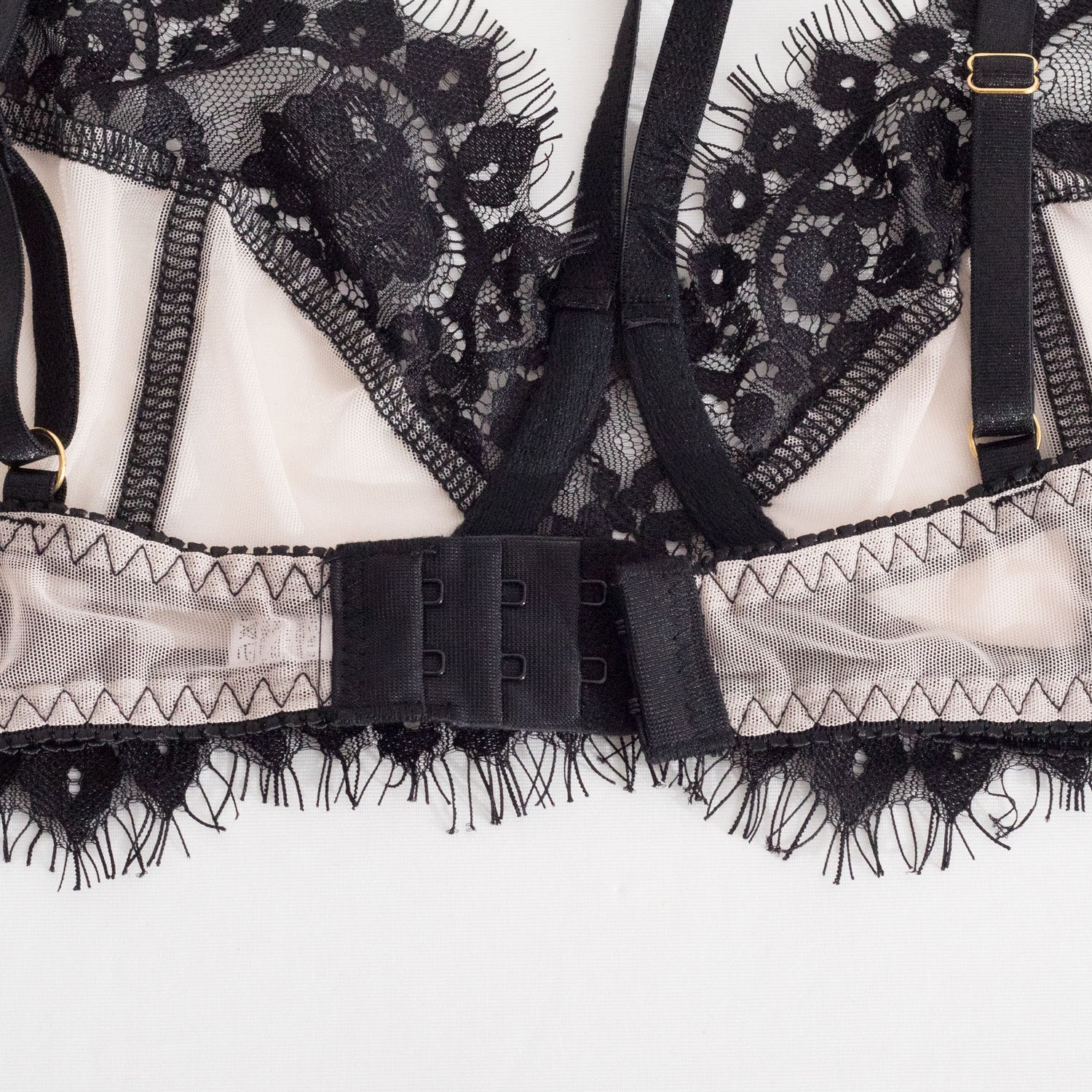 Koronkowy zestaw bielizny z pasem do pończoch na romantyczne okazje Elie