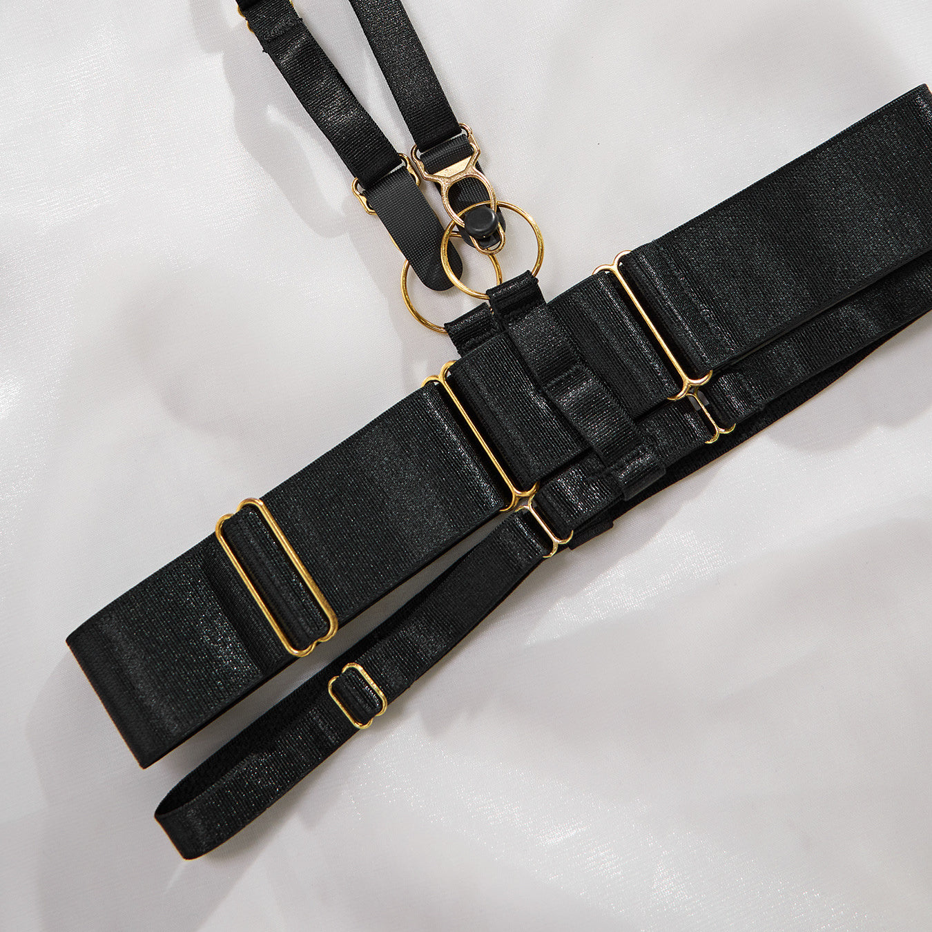 Zestaw bielizny z koronkowym haftem na romantyczne wieczory Ivey