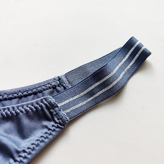 Stringi z elastycznymi paskami pod obcisłe ubrania Saburi