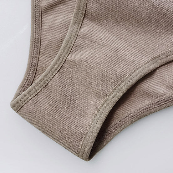 Figi damskie prążkowane z elastycznym pasem Milan