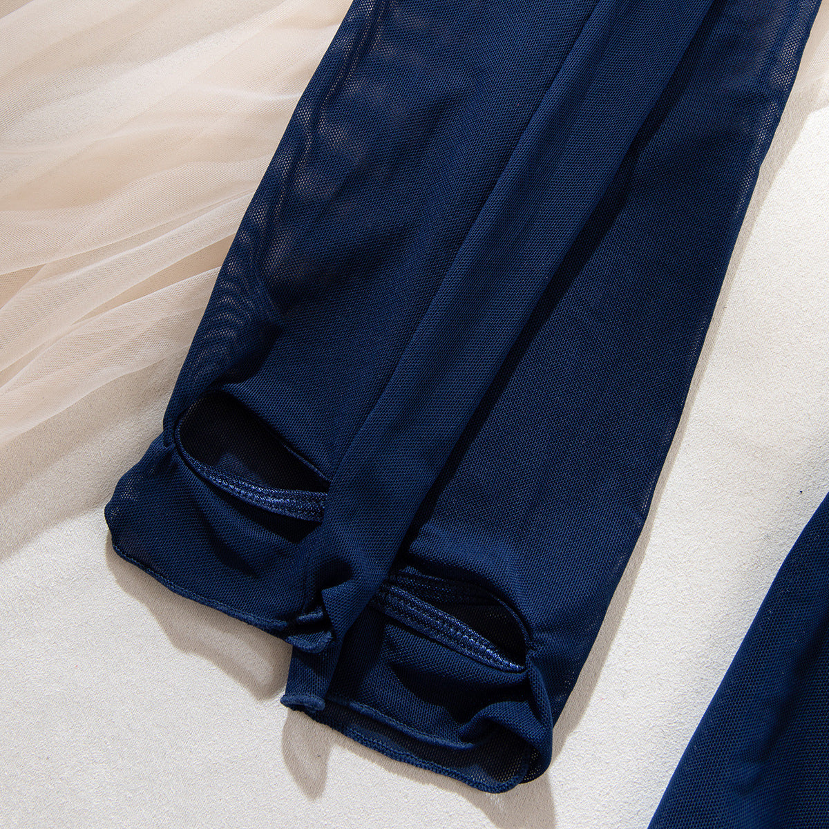 Komplet bielizny z chokerem i haftem Jeannett