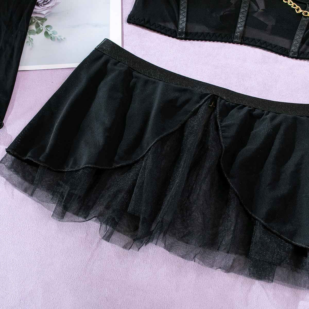 Komplet bielizny z chokerem i haftem Jeannett