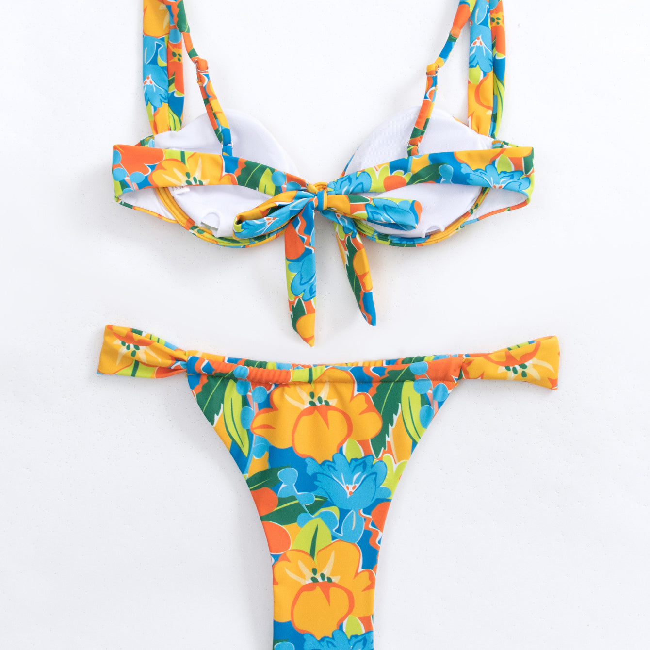 Strój kąpielowy usztywniany na plażę z unikalnym wzorem Vilja