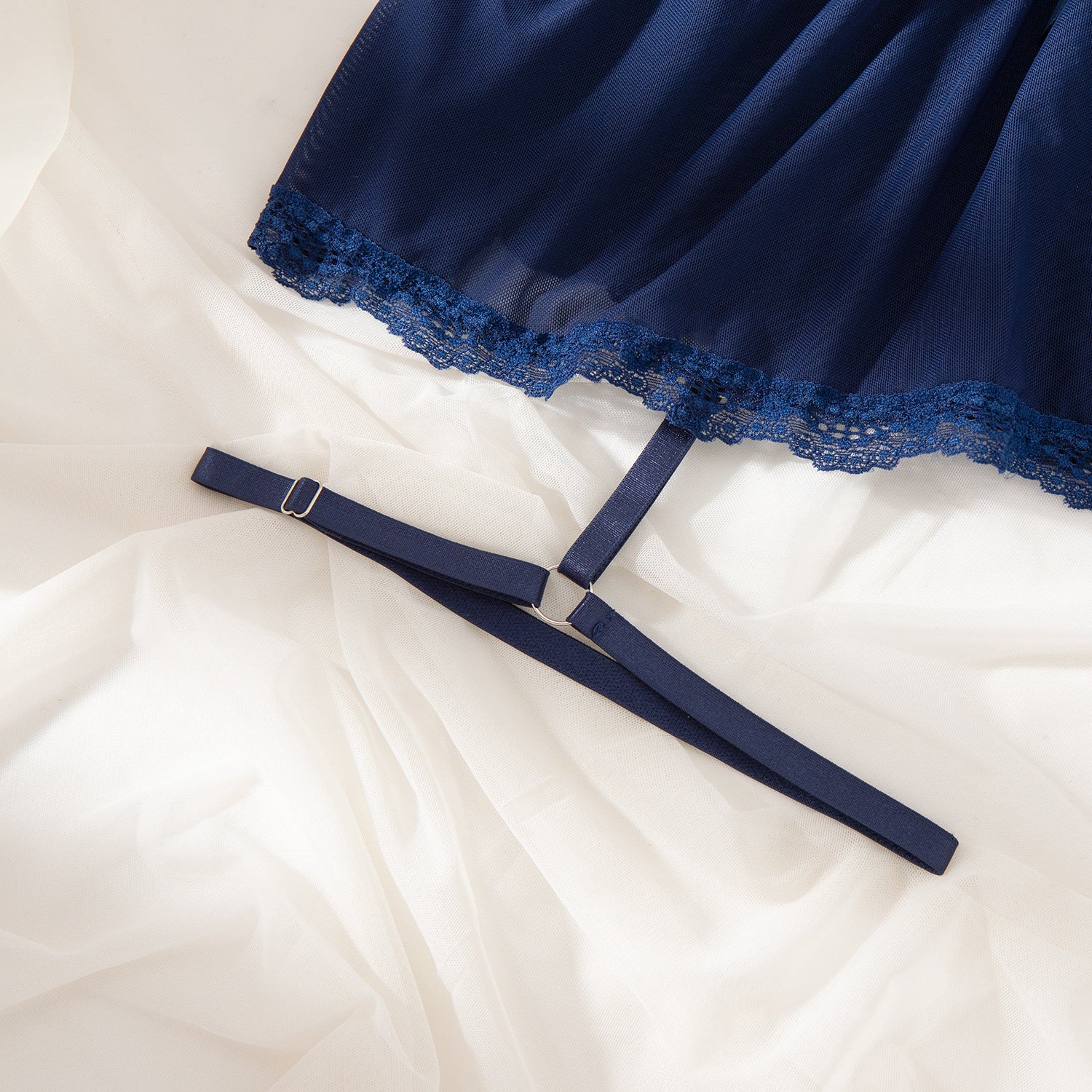 Zestaw nocny satynowy z koronką na romantyczne wieczory Jessalyn