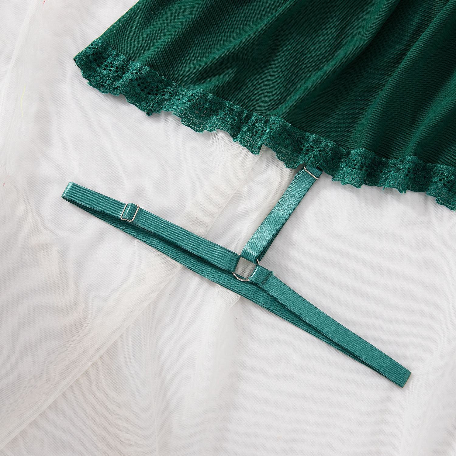 Zestaw nocny satynowy z koronką na romantyczne wieczory Jessalyn