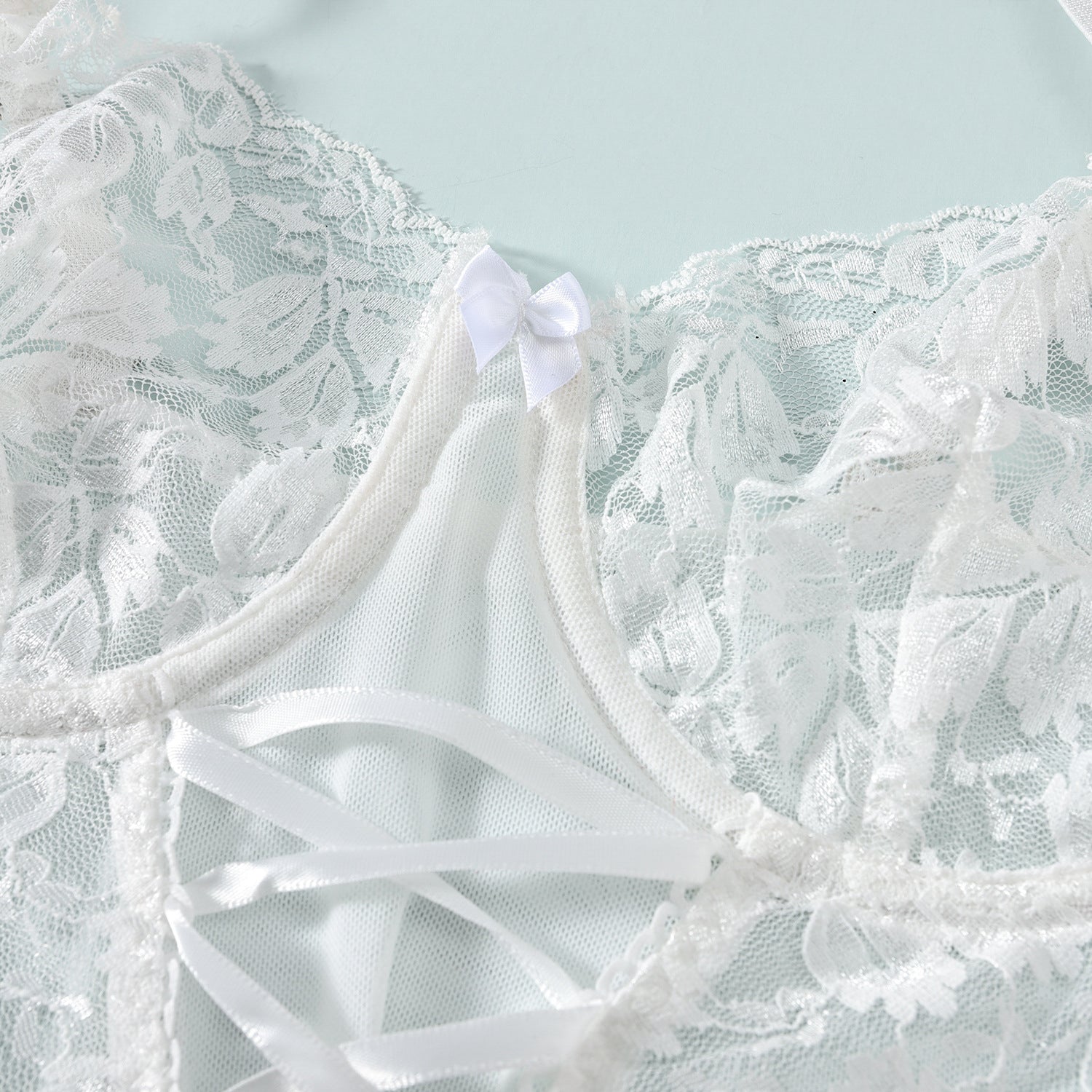 Zestaw nocny satynowy z koronką na romantyczne wieczory Jessalyn