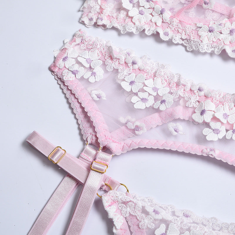 Komplet bielizny z kwiatowym haftem elegancki i wygodny Changok