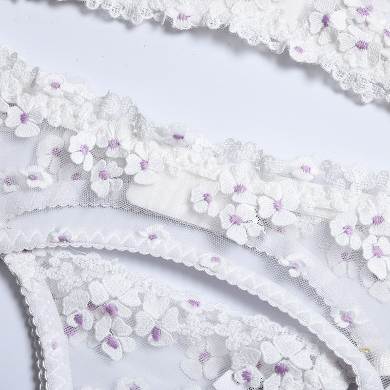 Komplet bielizny z kwiatowym haftem elegancki i wygodny Changok