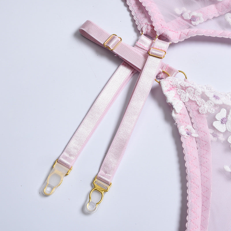 Komplet bielizny z kwiatowym haftem elegancki i wygodny Changok