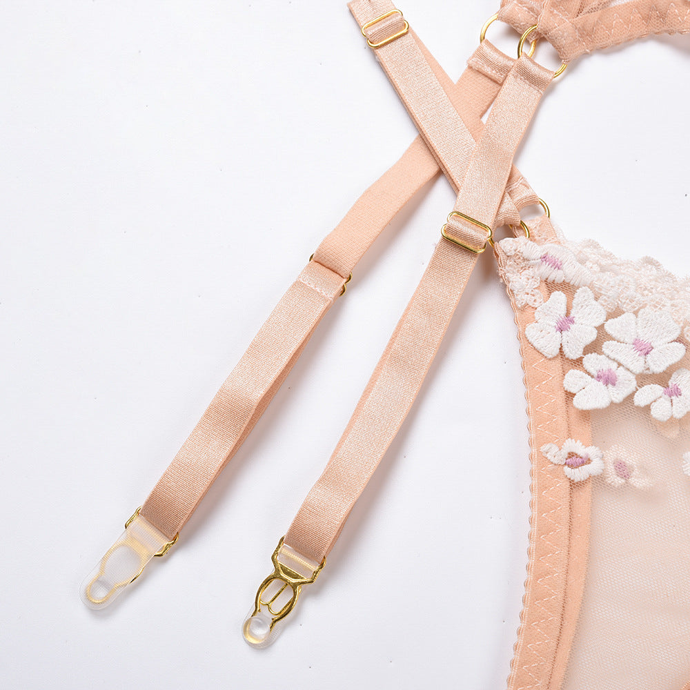 Komplet bielizny z kwiatowym haftem elegancki i wygodny Changok