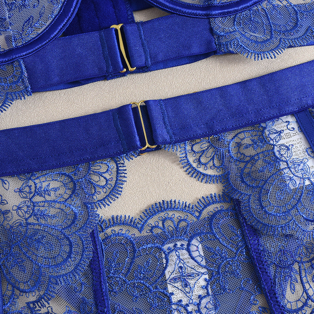 Komplet bielizny koronkowej z push-upem i pasem do pończoch Egypt