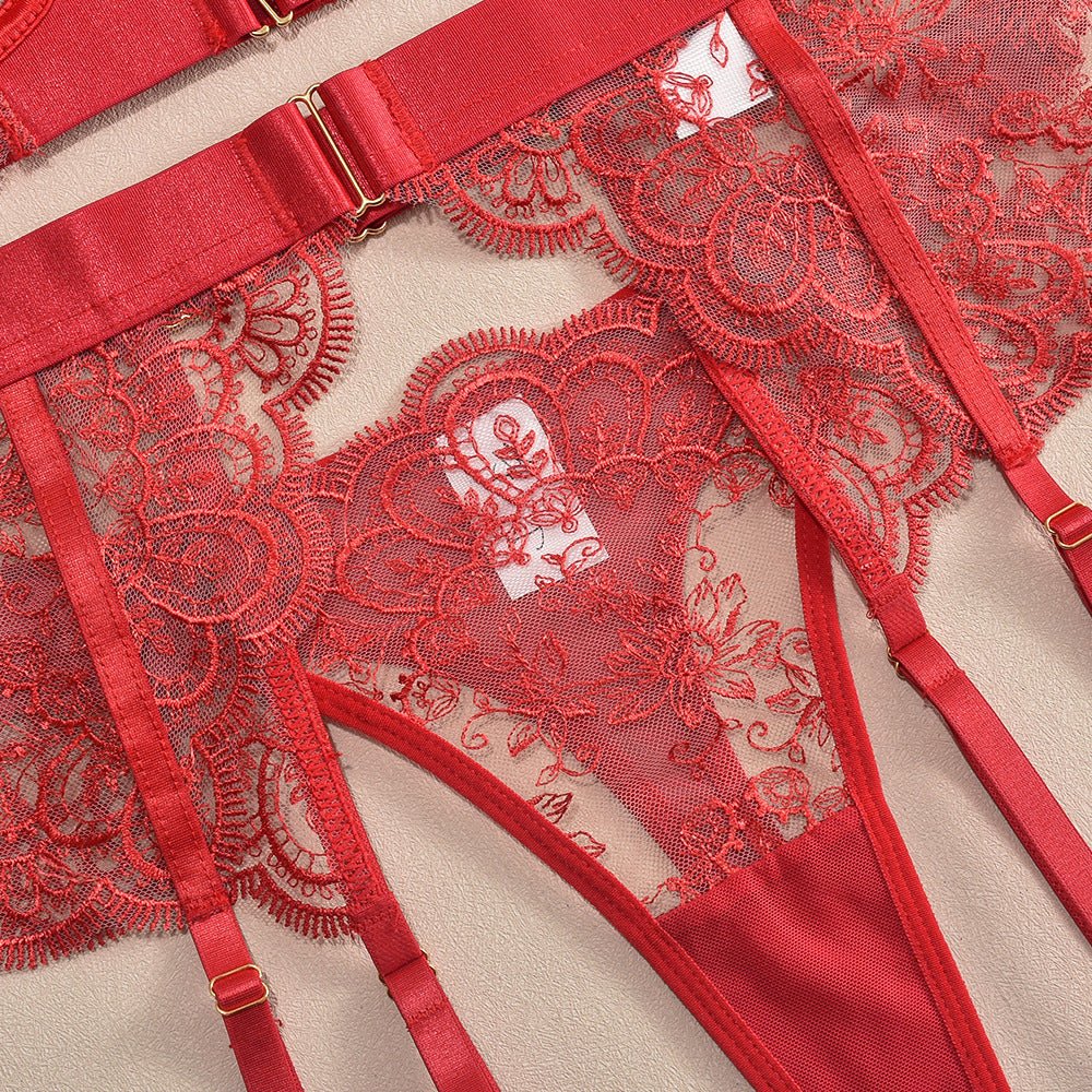 Komplet bielizny koronkowej z push-upem i pasem do pończoch Egypt