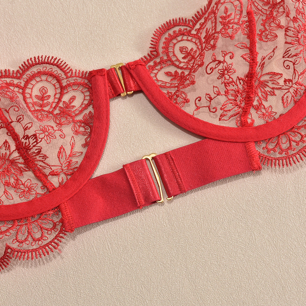 Komplet bielizny koronkowej z push-upem i pasem do pończoch Egypt