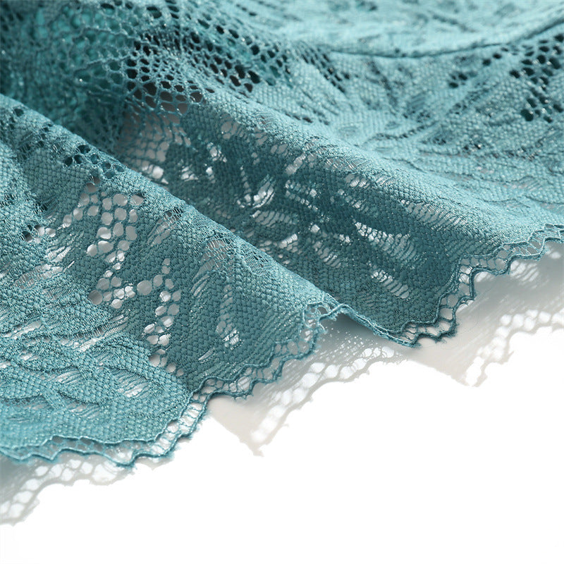 Figi koronkowe eleganckie z delikatnego materiału Charmaine