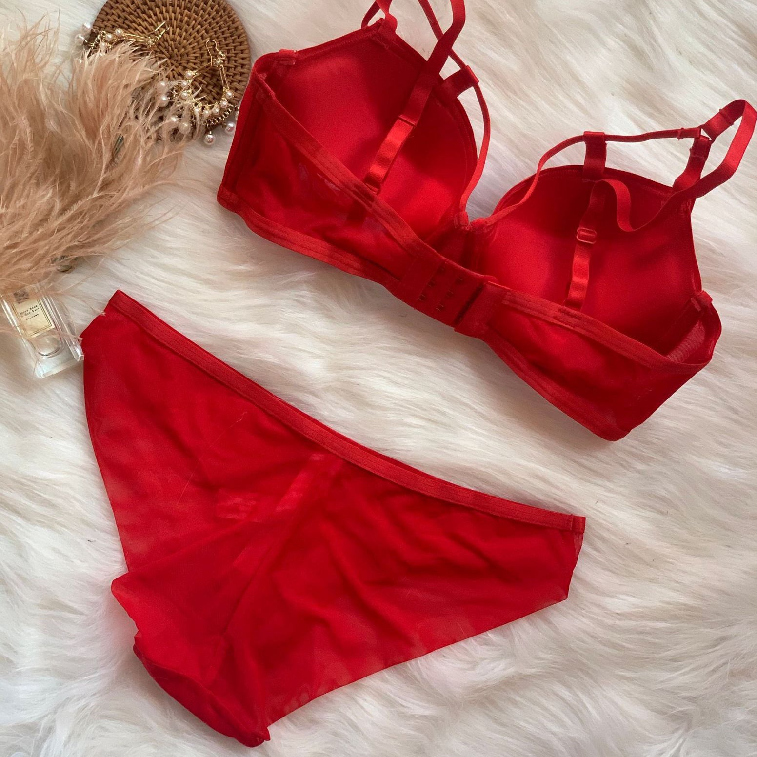 Komplet bielizny z paseczkami na romantyczne wieczory Shala