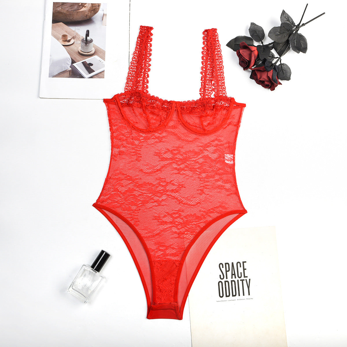 Body koronkowe na szerokich ramiączkach eleganckie Fede Czerwony