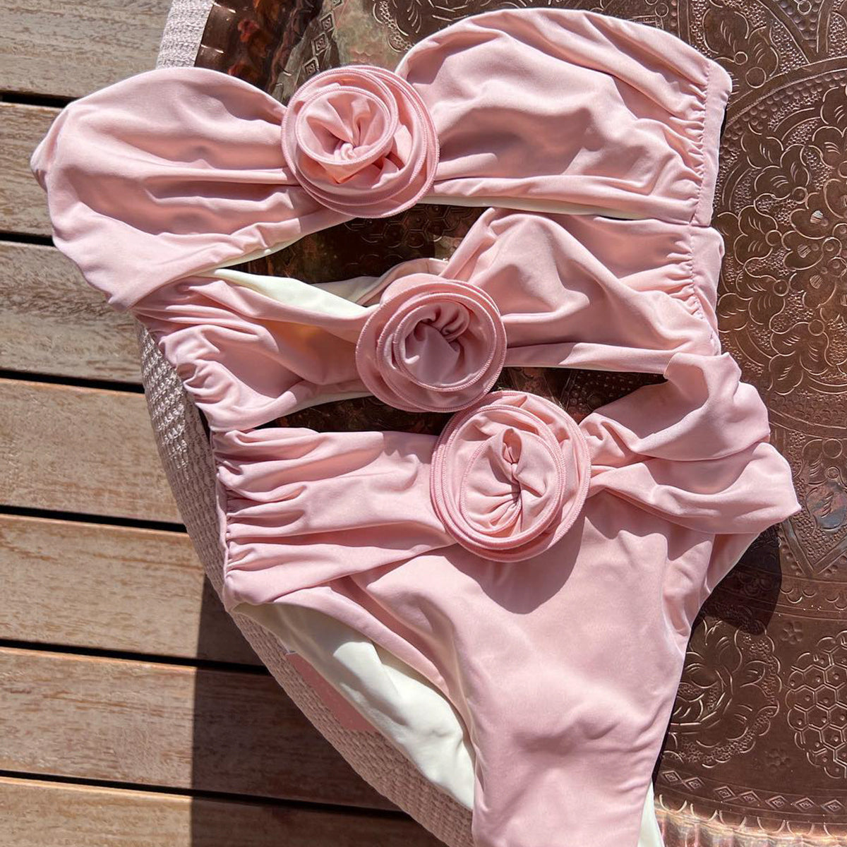 Jednoczęściowy kostium kąpielowy z florystycznym wzorem na lato Charlot Różowy