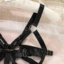 Body z regulowanymi paskami w stylu harness Remedios