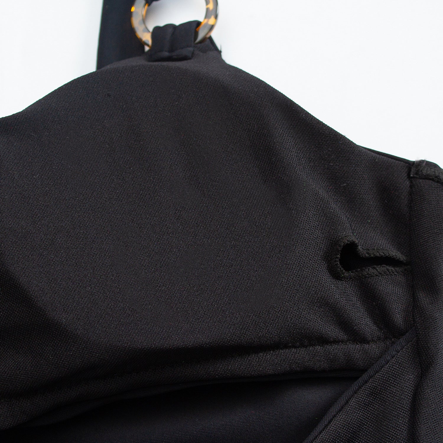 Strój kąpielowy jednoczęściowy z nowoczesnymi wycięciami Alicia