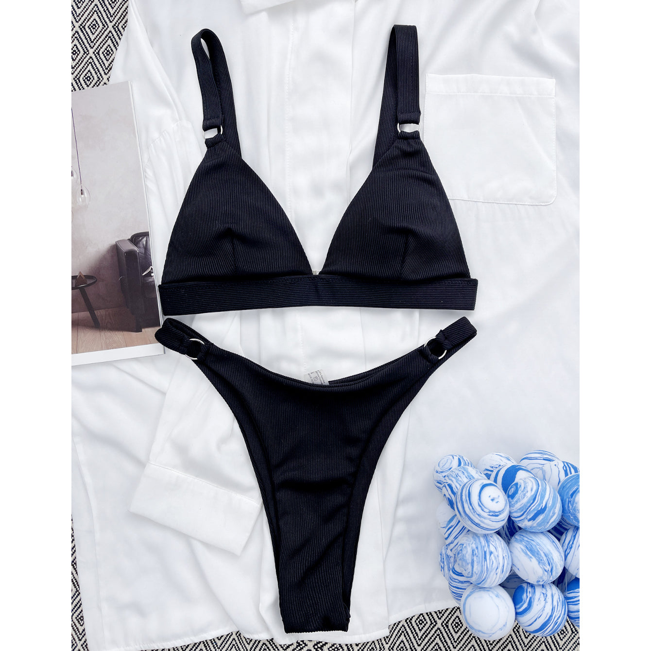 Strój kąpielowy z kółeczkami i regulowanymi ramiączkami na plażę i basen Shouko Czarny