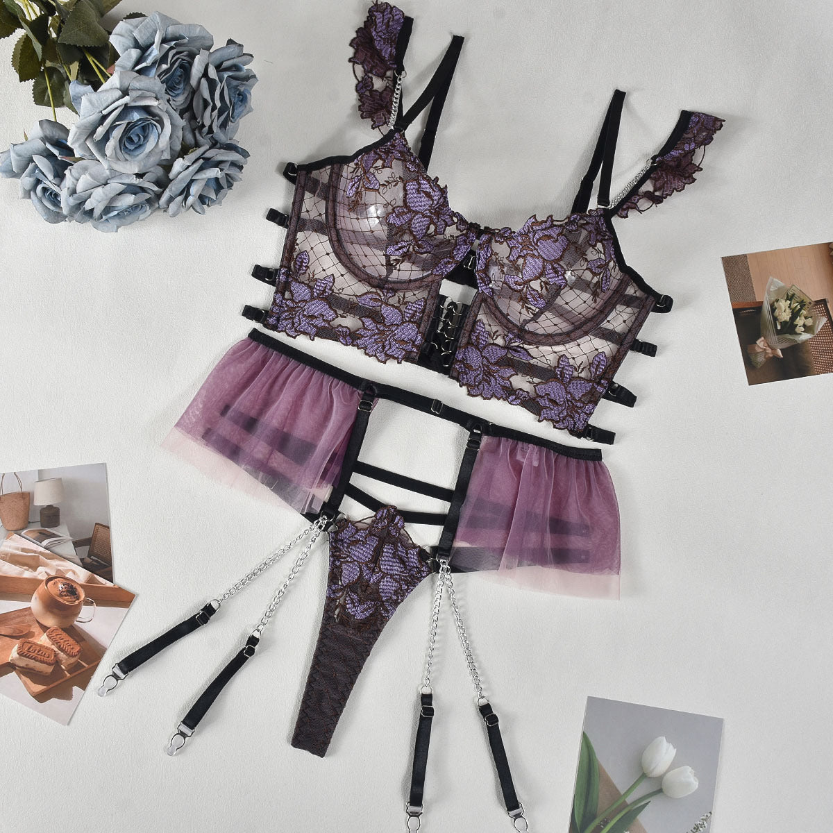 Zestaw bielizny koronkowej z regulowanymi paskami na romantyczne wieczory Toribia Fioletowy