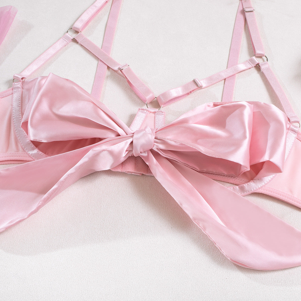 Komplet bielizny z kokardą na romantyczne wieczory Wikje