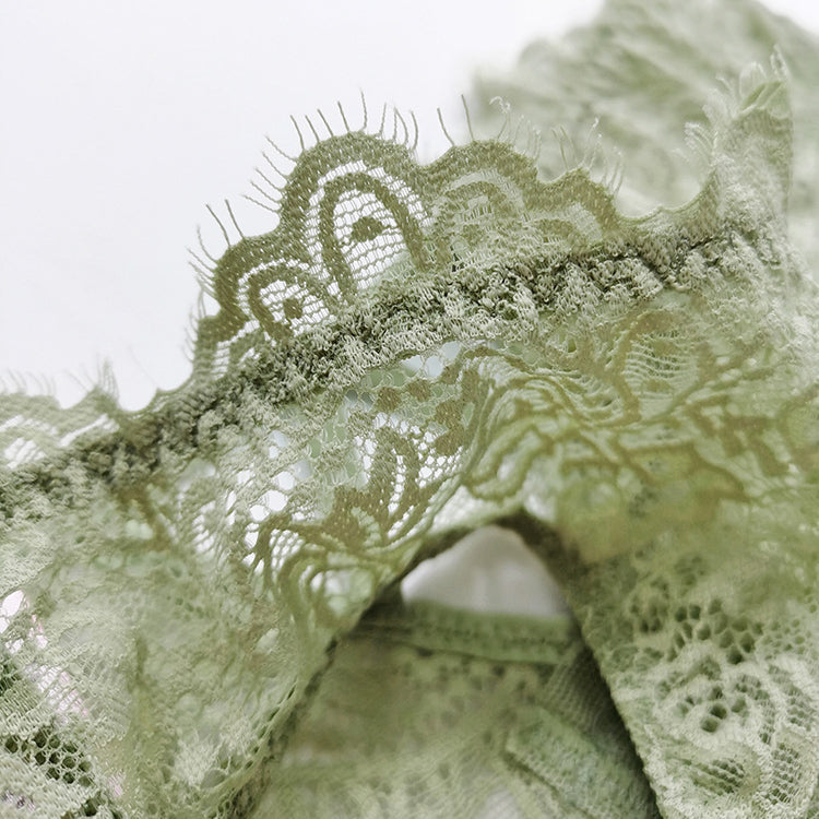 Stringi koronkowe z ozdobną gumką Lebbie