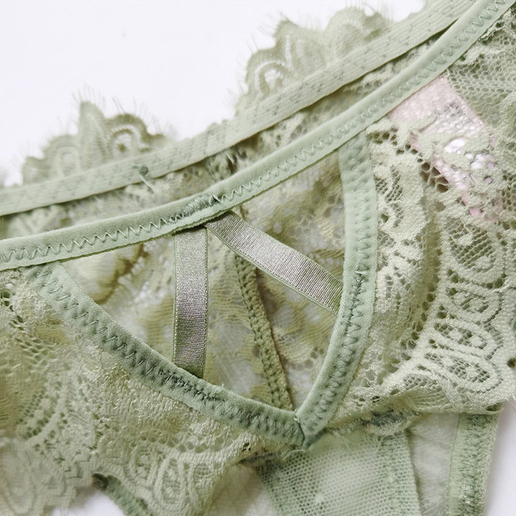 Stringi koronkowe z ozdobną gumką Lebbie