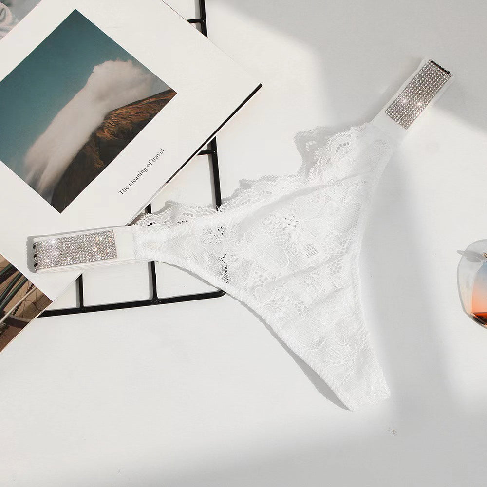 Stringi z błyszczącym pasem na specjalne okazje Handan Biały